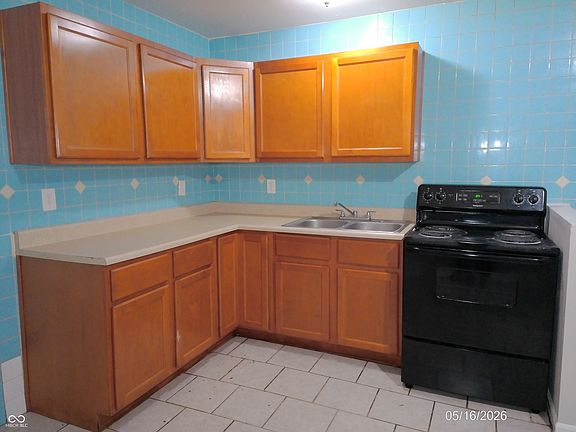 3rd image of 4031 Balboa Dr