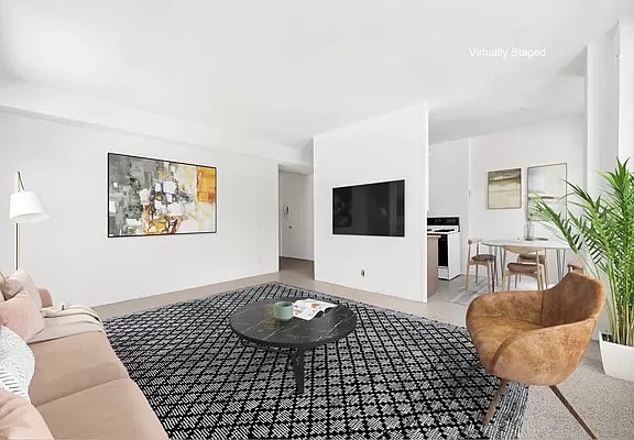 2nd image of 70 La Salle St APT 5G