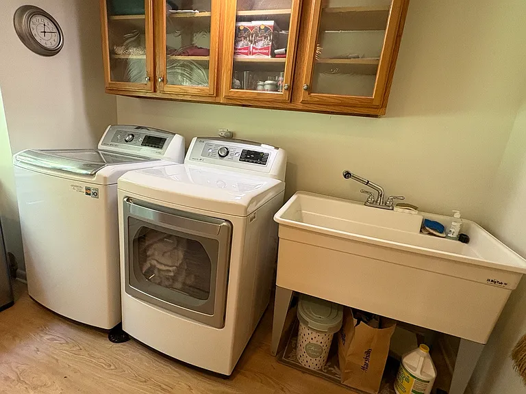 Washer & Dryer included in the Rent