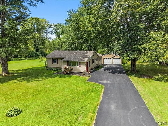 5th image of 8983 Tyler Rd