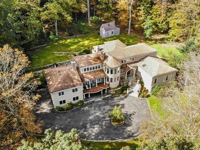 628 Valley Rd, New Canaan, CT, 06840