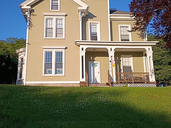 2nd image of 138 Laurel Hill Ave APT 2