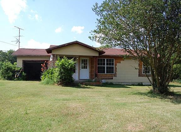 3rd image of 4458 W Fm 696