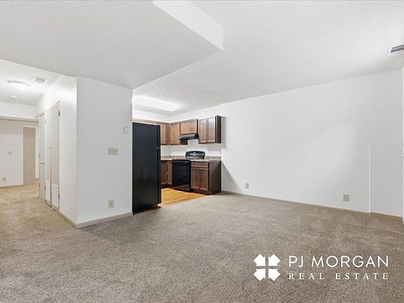3rd image of 1402 1/2 S 13th Ct #1