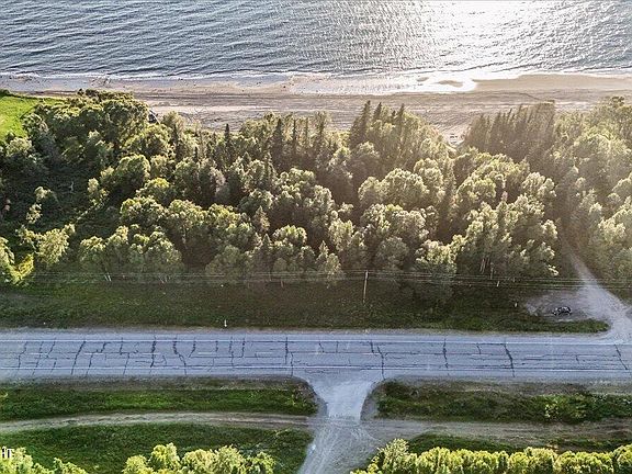 3rd image of 35807 Kalifornsky Beach Rd