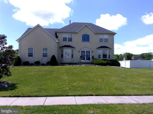135 Ryans Run, Sicklerville, NJ 08081