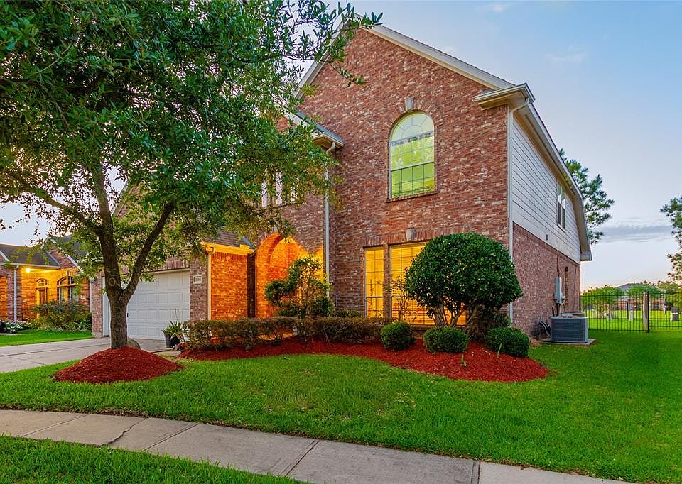 1st image of 1106 Blue Leaf Dr
