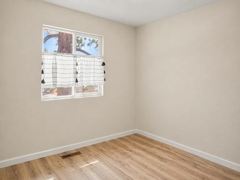 3270 Cortina Dr — Photo 13
