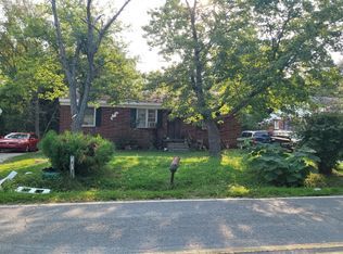 1508 Woodmere Dr, Greensboro, NC 27405