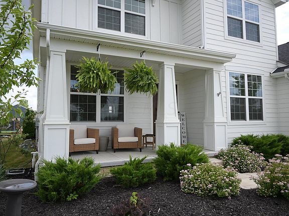 3rd image of 162 Avena Ct