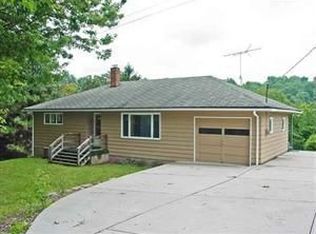 114 N 18th St, Weirton, WV 26062