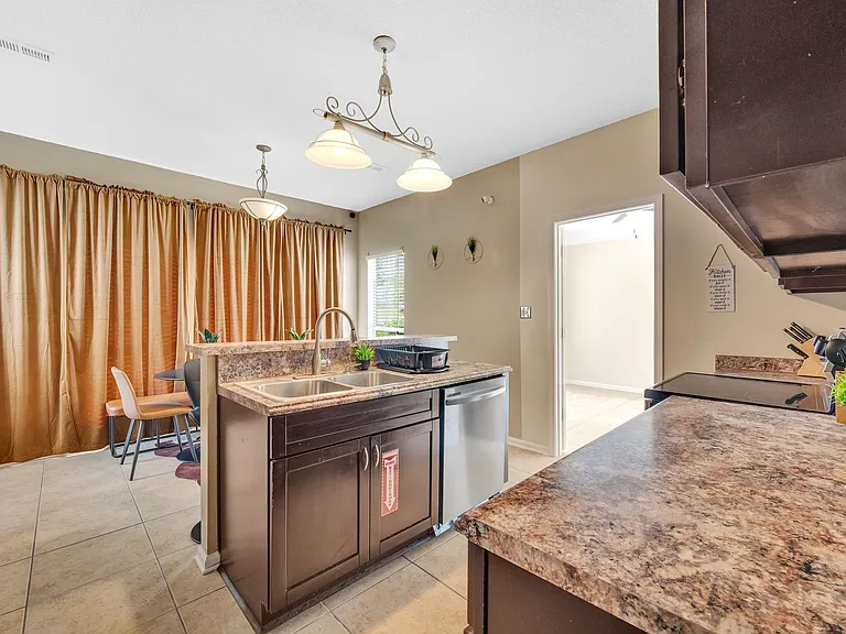 8335 Springhead Ln — Photo 4