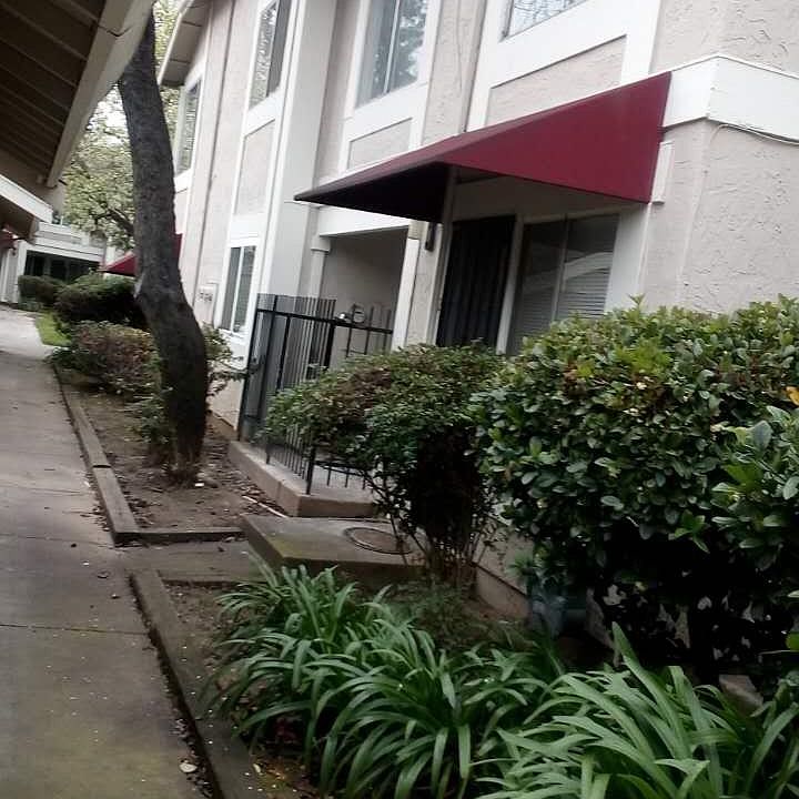 1st image of 28 Muirfield Ct #28