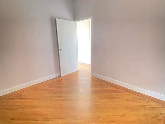 5th image of 780 Saint Johns Pl #3R