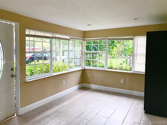 2nd image of 250 SW 7th St #0