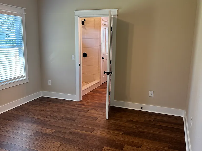 421 Reeves Ave — Photo 16