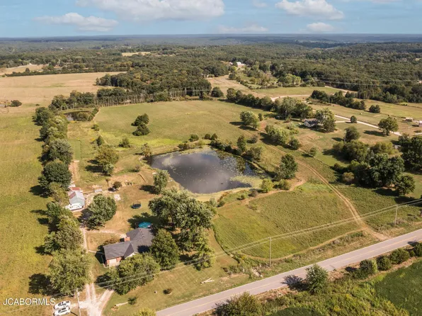2943 State Road Tt, New Bloomfield, MO 65063