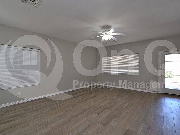 4th image of 8166 W Ross Ave