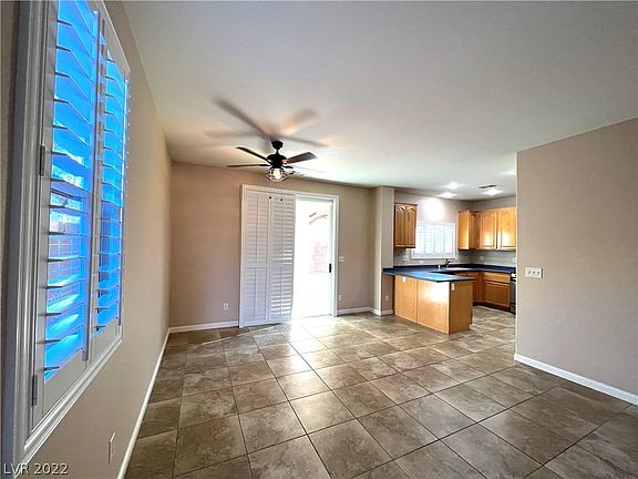 5th image of 2410 Lilac Cove St
