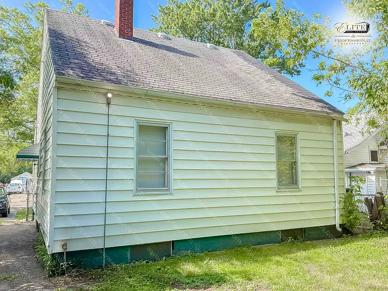 3506 Herrick St — Photo 21