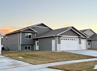 911 Birch St, Harrisburg, SD 57032