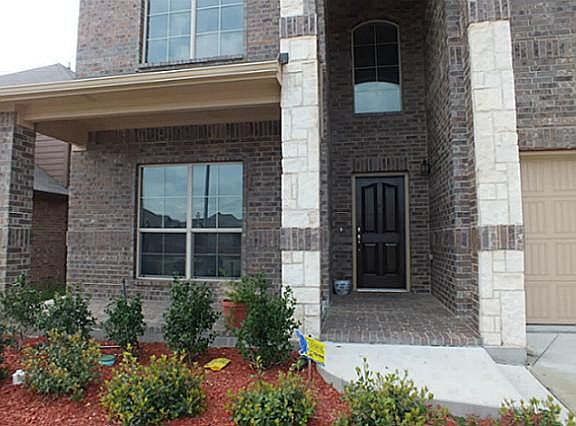 2nd image of 3044 Hidden Valley Dr
