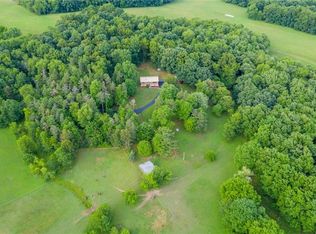 225 Browns Mill Rd, Evans City, PA 16033