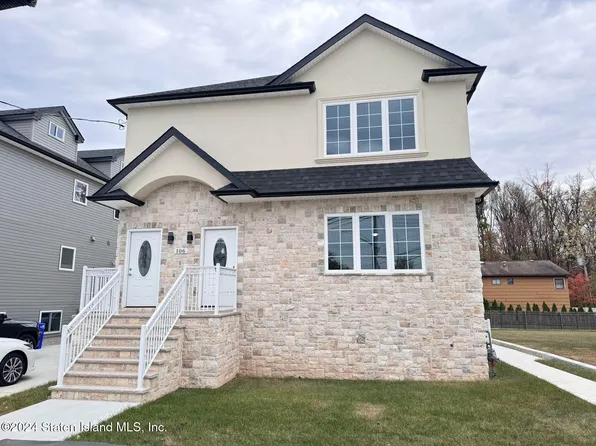 106 Mason Blvd, Staten Island, NY 10309