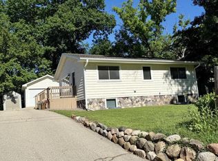 38 Oakwood St, Williams Bay, WI 53191