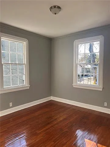 562 Central Ave — Photo 10