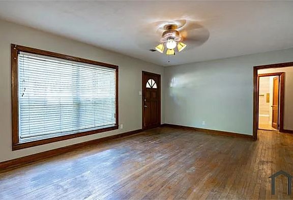 2nd image of 213 Alpine St