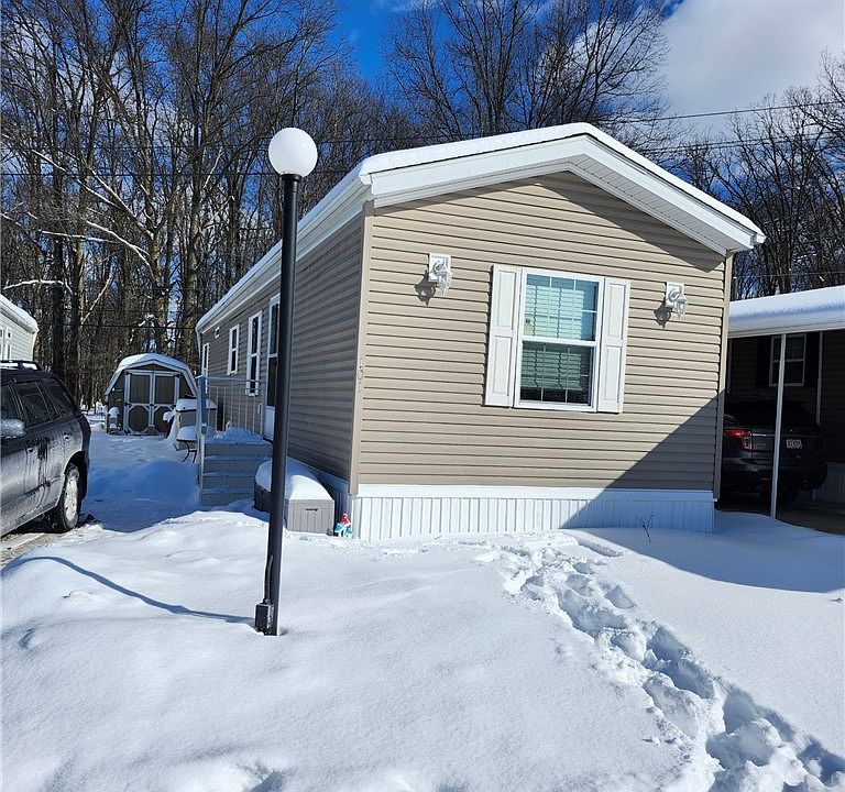 1st image of 101 Irma Ln #101