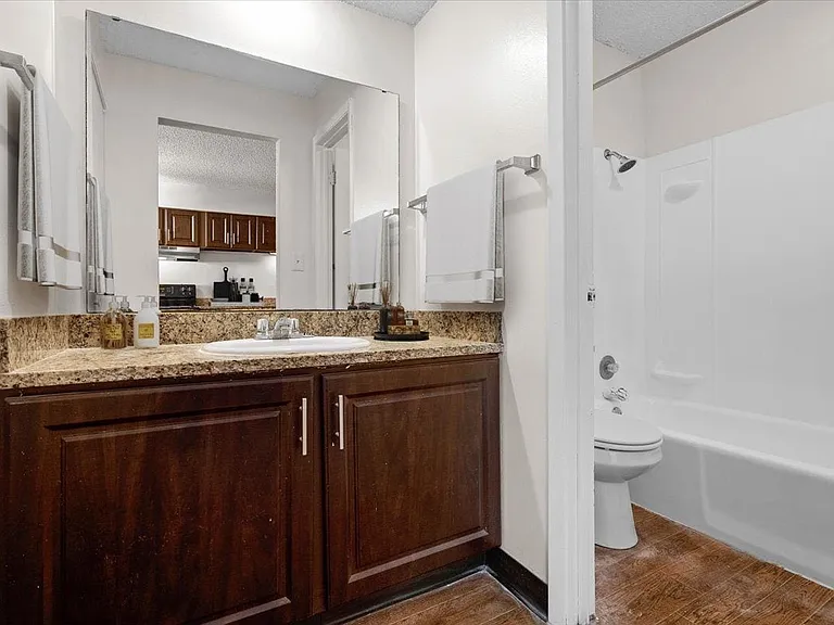 3942 Adams St — Photo 1