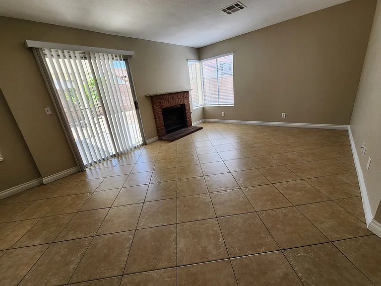 6703 Dominion Ct — Photo 12