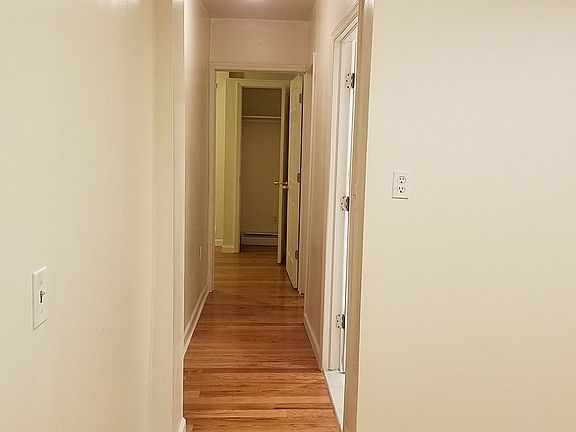 Hallway to bed room