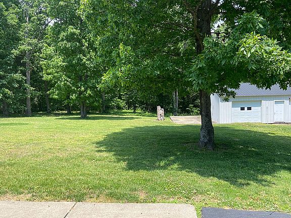 4th image of 227 Northlan Cir