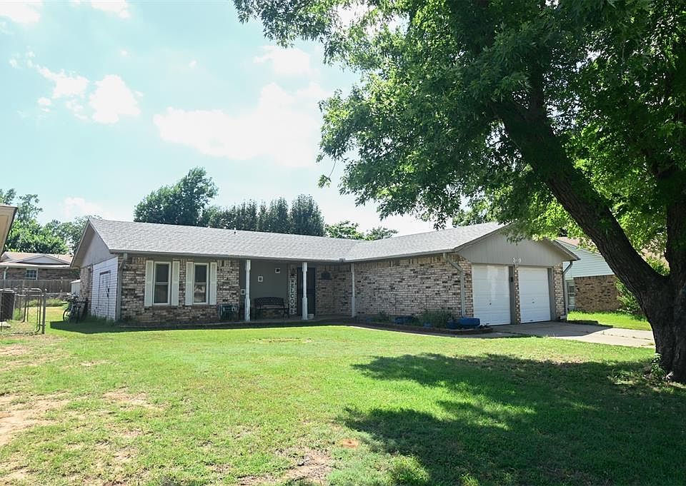 1st image of 309 Jarman Cir