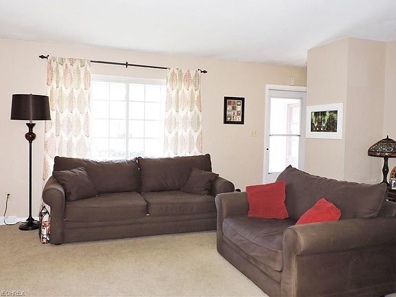 3rd image of 23991 Noreen Dr