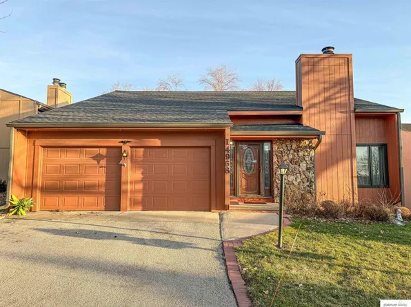 14968 Weir Plz #20-A, Omaha, NE 68137