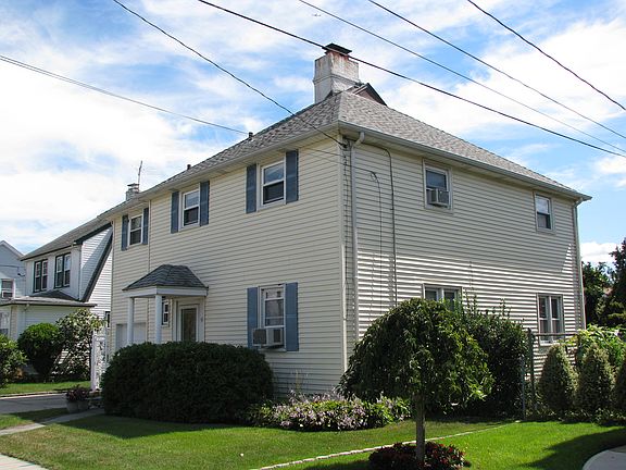5th image of 91 Westbury Ave