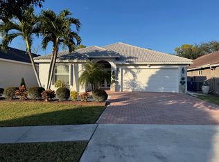 207 Preserve Ct, Royal Palm Beach, FL 33411