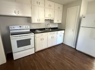 515 N 5th St #A, Manitowoc, WI 54220