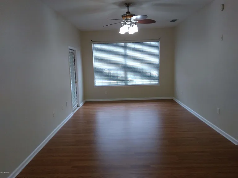 10550 Baymeadows Rd #125 — Photo 6
