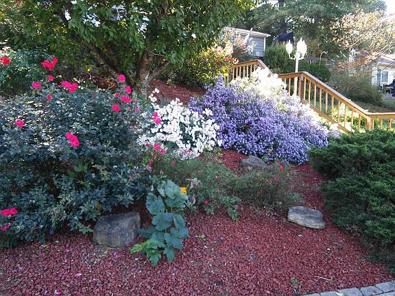 2nd image of 5523 N Garden Ln