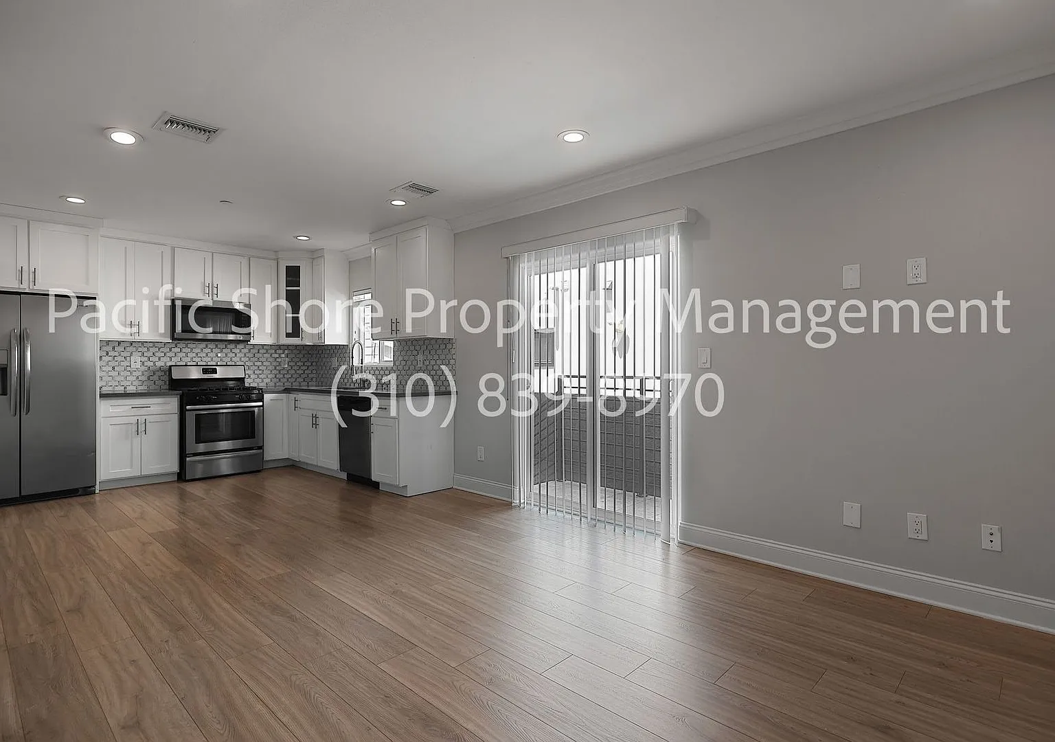 7205 S. La Cienega Apartments — Photo 3