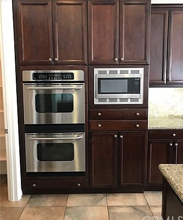 5th image of 610 Barbre Ln