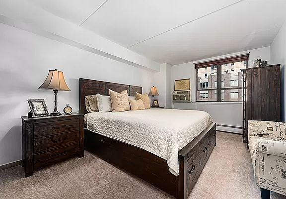 4th image of 220 Manhattan Ave APT 6K