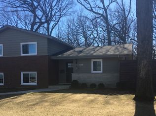 425 Deerfield Rd, Deerfield, IL 60015