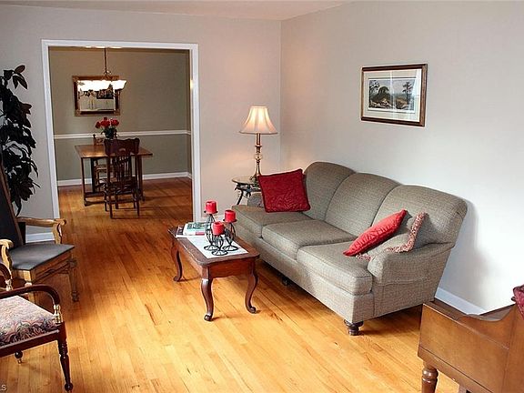 3rd image of 5303 Bayberry Ln