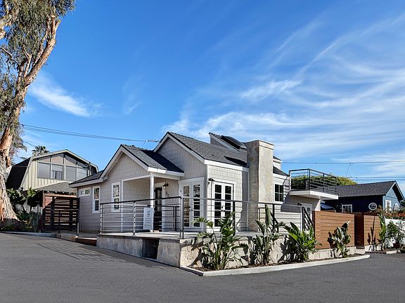 Corner lot, private parking